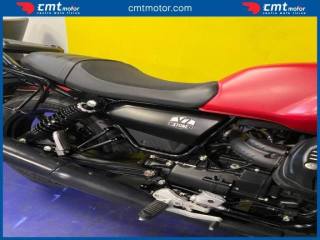 MOTO GUZZI V7 usata 9
