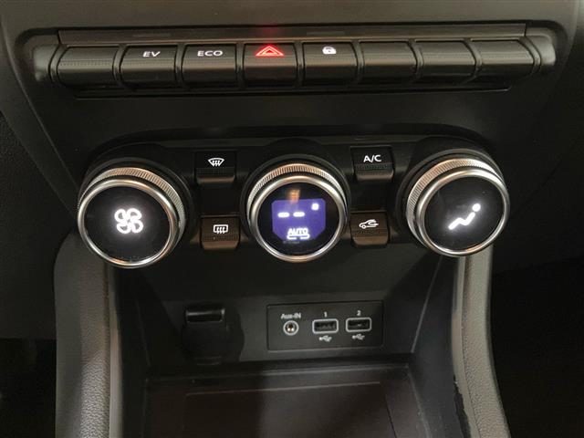 RENAULT Captur usata 13