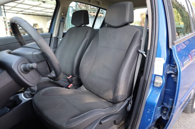 RENAULT Clio usata, con Chiusura centralizzata