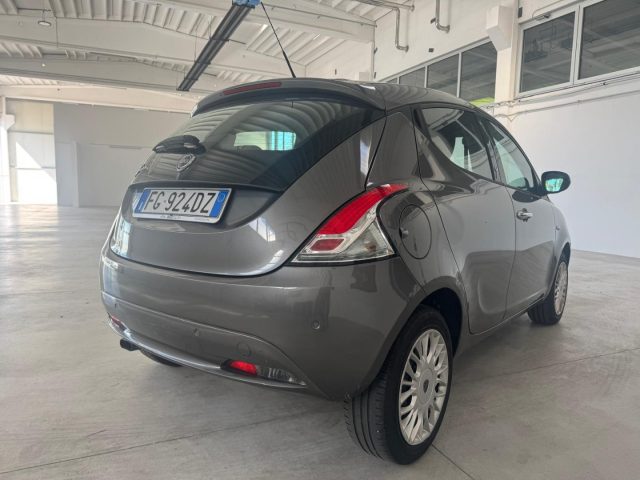 LANCIA Ypsilon usata, con Airbag laterali