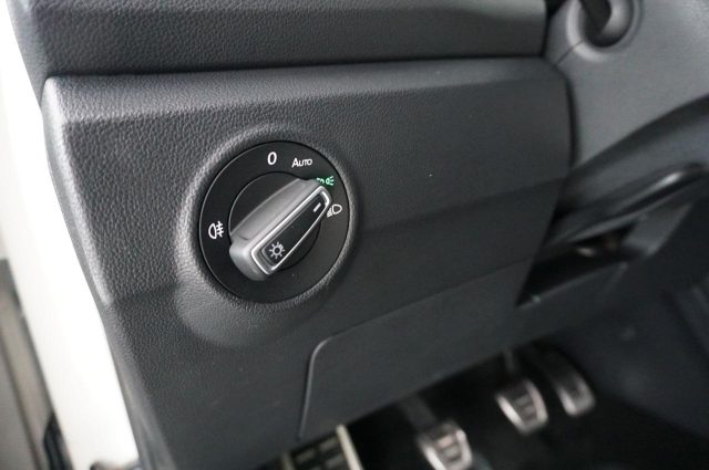 VOLKSWAGEN T-Roc usata, con Sedile posteriore sdoppiato