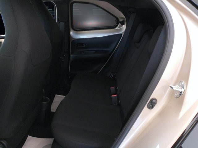 TOYOTA Aygo X usata 16
