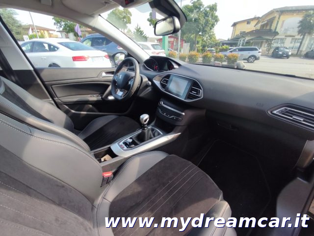 PEUGEOT 308 usata, con Fendinebbia