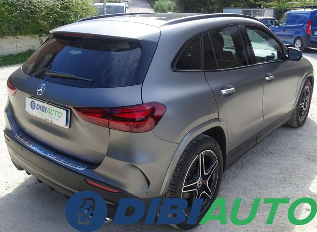 MERCEDES-BENZ GLA 180 usata, con Alzacristalli elettrici