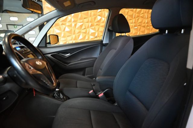 HYUNDAI iX20 usata 19