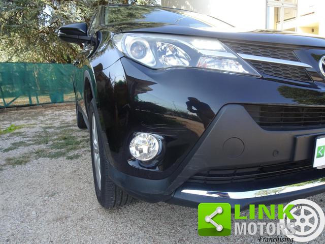 TOYOTA RAV 4 usata, con Bracciolo