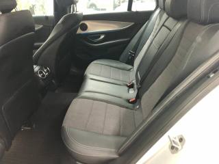 MERCEDES-BENZ E 220 usata 11