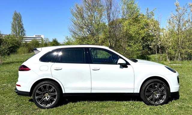 PORSCHE Cayenne usata, con Cerchi in lega