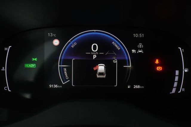 TOYOTA Yaris Cross usata 12