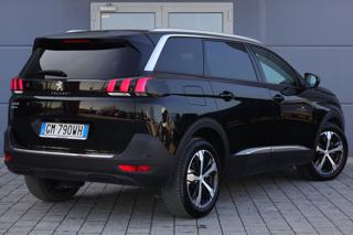 PEUGEOT 5008 usata, con Airbag laterali