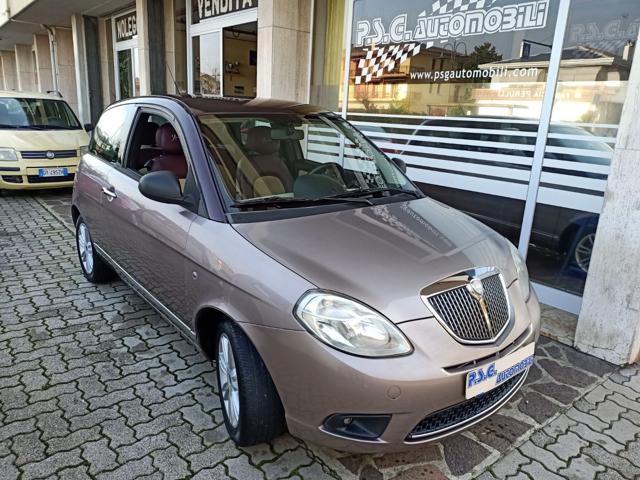 LANCIA Ypsilon usata, con ABS