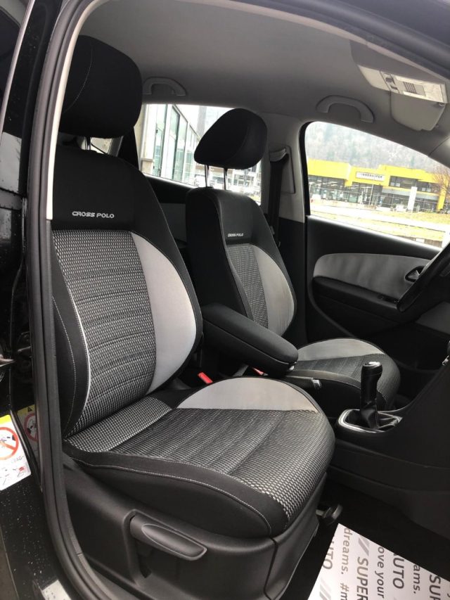 VOLKSWAGEN Polo usata, con Sedile posteriore sdoppiato