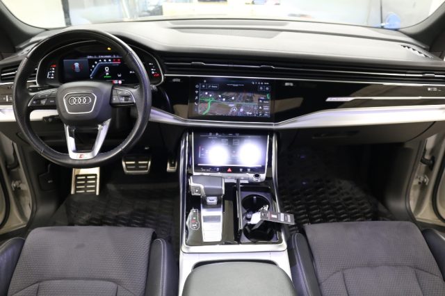 AUDI Q8 usata, con Bracciolo