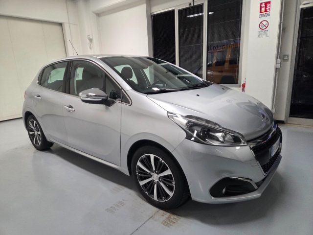 PEUGEOT 208 usata, con Airbag laterali