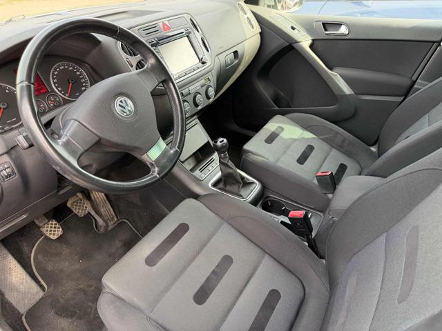 VOLKSWAGEN Tiguan usata, con Autoradio