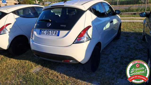 LANCIA Ypsilon usata, con Controllo trazione