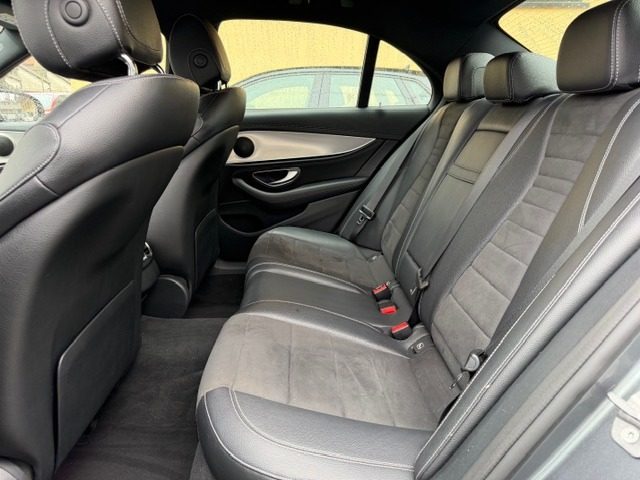 MERCEDES-BENZ E 220 usata, con Boardcomputer