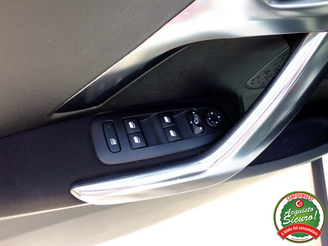 PEUGEOT 2008 usata, con Fendinebbia