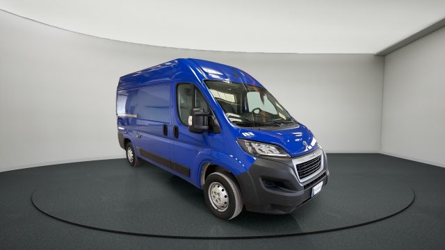 PEUGEOT Boxer usata, con Alzacristalli elettrici