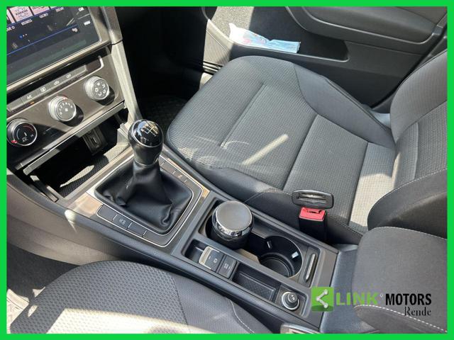 VOLKSWAGEN Golf Variant usata, con Autoradio digitale