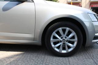SKODA Octavia usata, con Fari LED
