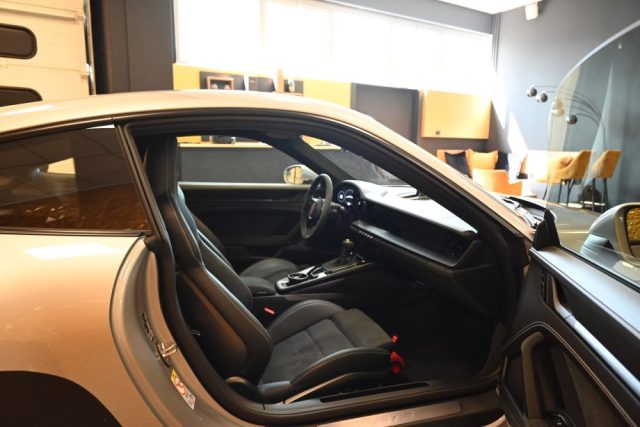 PORSCHE 992 usata 9