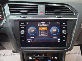 VOLKSWAGEN Tiguan usata, con USB