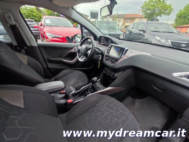 PEUGEOT 2008 usata, con Controllo trazione