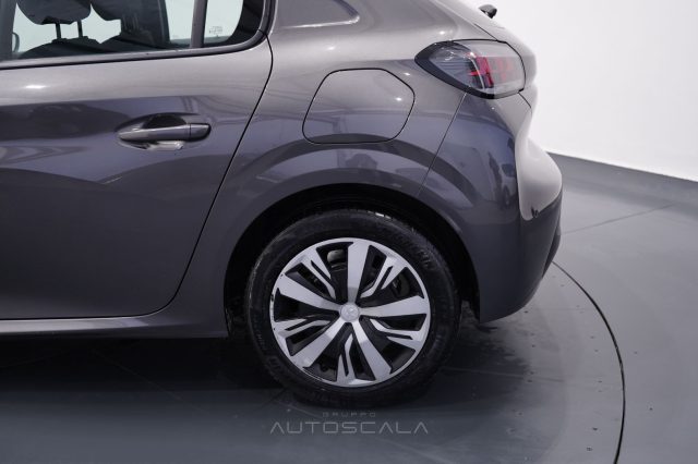 PEUGEOT 208 usata, con Airbag testa