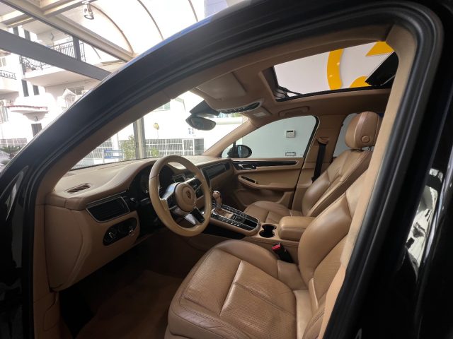 PORSCHE Macan usata, con Vivavoce
