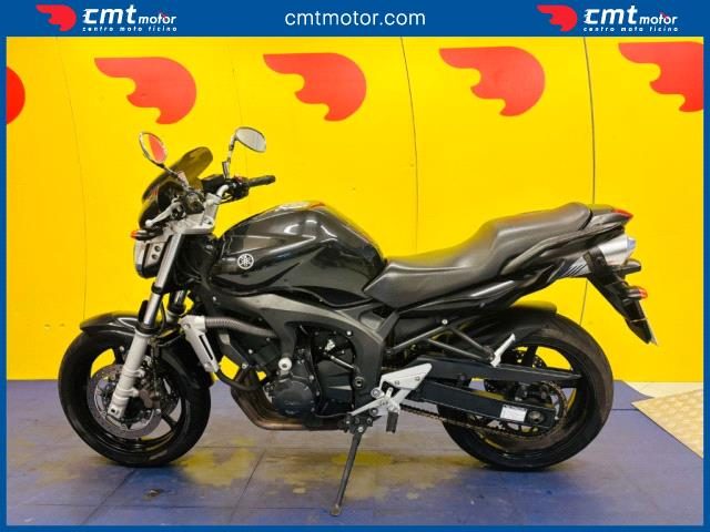 YAMAHA FZ6 usata 2