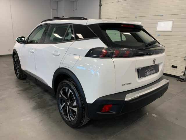 PEUGEOT 2008 usata, con Sensore di luce