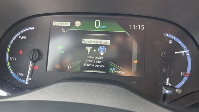 TOYOTA Yaris Cross usata, con Volante in pelle