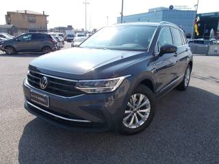 VOLKSWAGEN Tiguan usata, con Airbag laterali