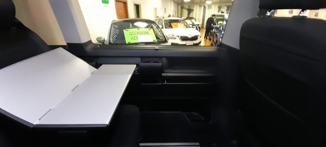 VOLKSWAGEN Multivan usata 25