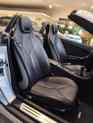 MERCEDES-BENZ SLK 200 usata, con Lettore CD
