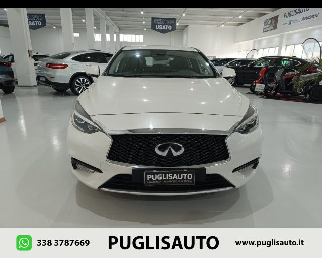 INFINITI Q30 usata, con Airbag