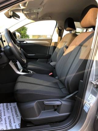 VOLKSWAGEN T-Roc usata, con Isofix