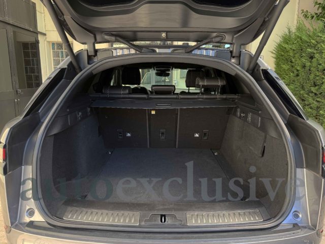 LAND ROVER Range Rover Velar usata, con Sedile posteriore sdoppiato