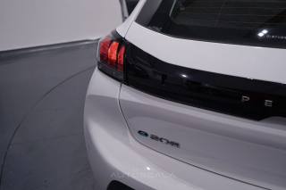 PEUGEOT 208 usata, con Vivavoce