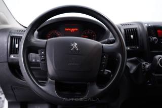 PEUGEOT Boxer usata, con Vivavoce