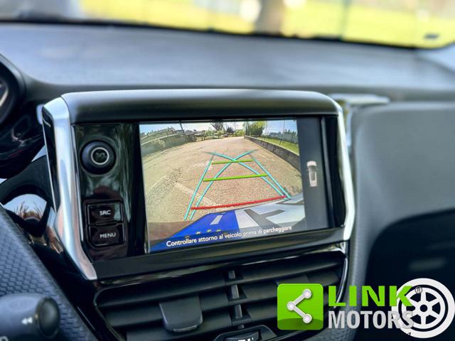 PEUGEOT 2008 usata, con Touch screen