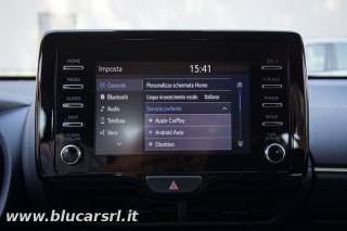 TOYOTA Yaris usata, con Fari LED