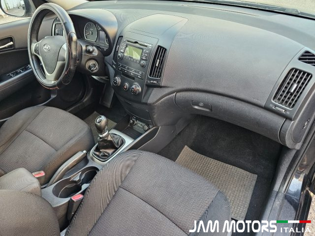 HYUNDAI i30 usata, con Bracciolo