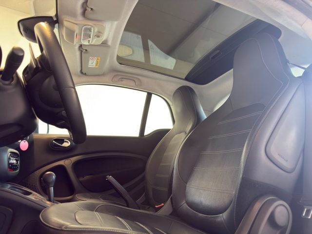 SMART ForTwo usata, con Sensori di parcheggio posteriori