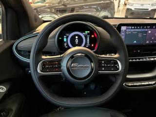 FIAT 500e usata, con Specchietti laterali elettrici