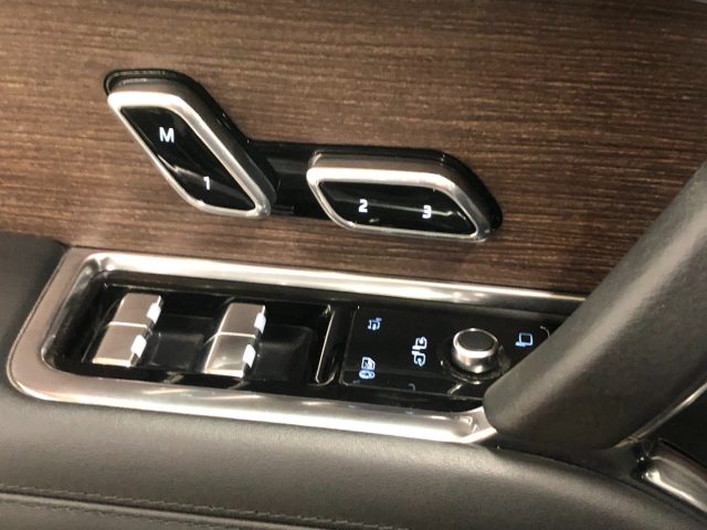 LAND ROVER Range Rover usata, con Bluetooth