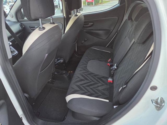 LANCIA Ypsilon usata, con Park Distance Control