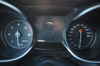 ALFA ROMEO Stelvio usata, con Sensori di parcheggio anteriori