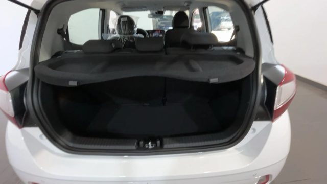 HYUNDAI i10 usata, con Servosterzo